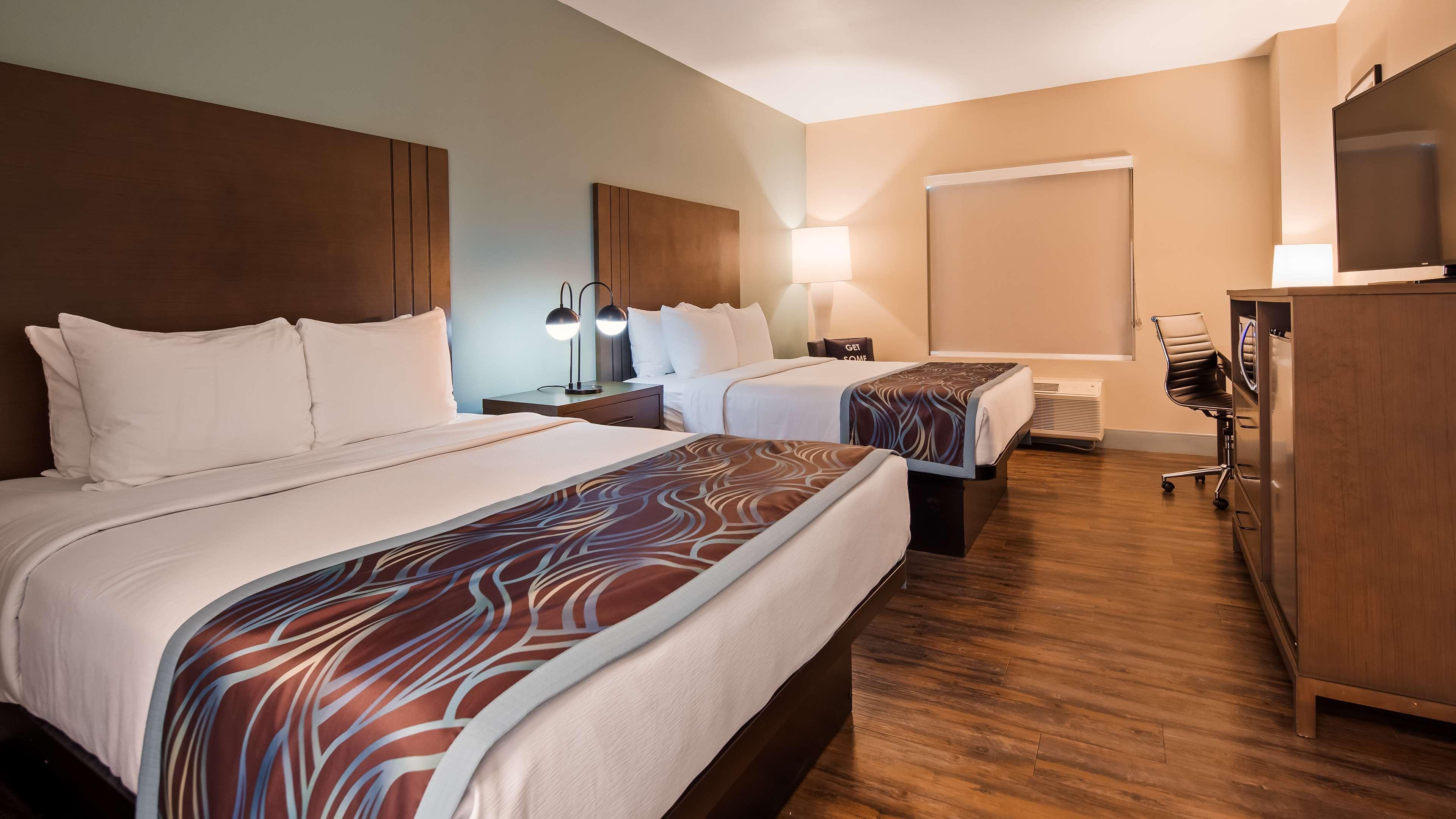 Best Western Plus New Barstow Inn & Suites Exterior foto